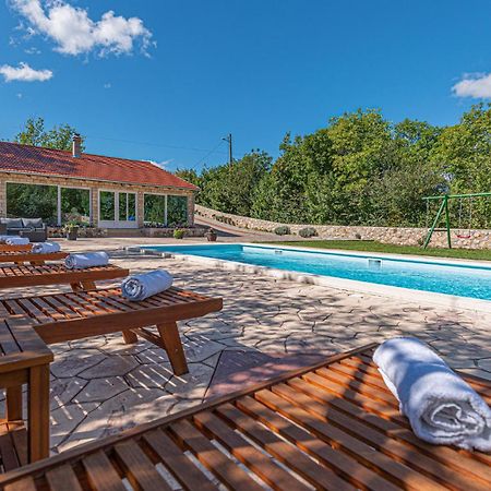 Gorgeous Home In Knin With Kitchen Kovacic Ngoại thất bức ảnh