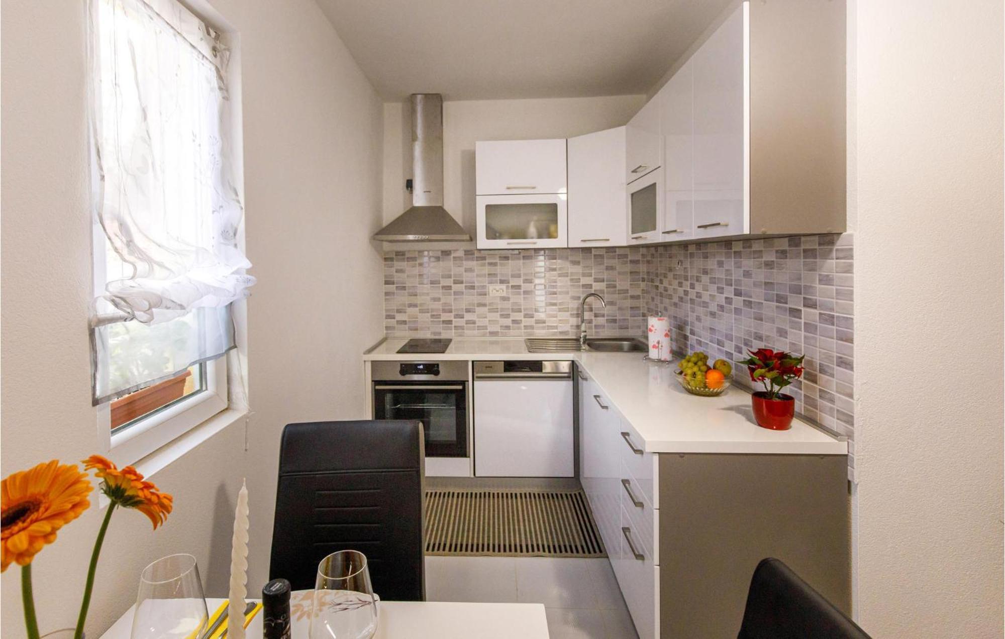 Gorgeous Home In Knin With Kitchen Kovacic Ngoại thất bức ảnh